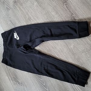 Girl's Nike Sweats
